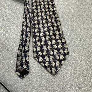 museum artifacts handmade 200% silk gorgeous Elephant Patterned Tie in Navy